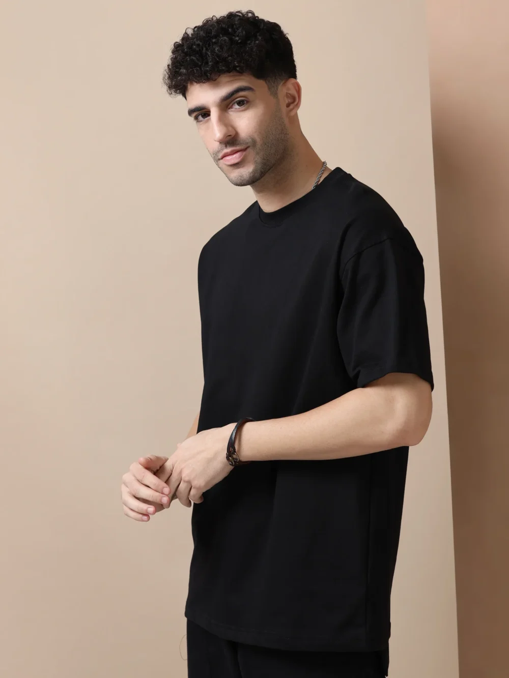 OVERSIZE T SHIRT - BLACK (240 GSM) - Image 3